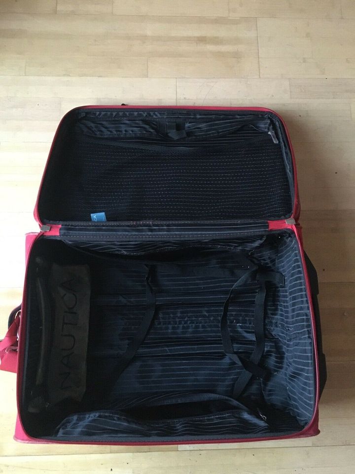 Top Marke Nautica Koffer Reisekoffer 63 42 27 suitcase rolls in Berlin