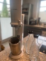 Sodastream Soda Stream Weiß mit zwei Glasflaschen Osnabrück - Hasbergen Vorschau