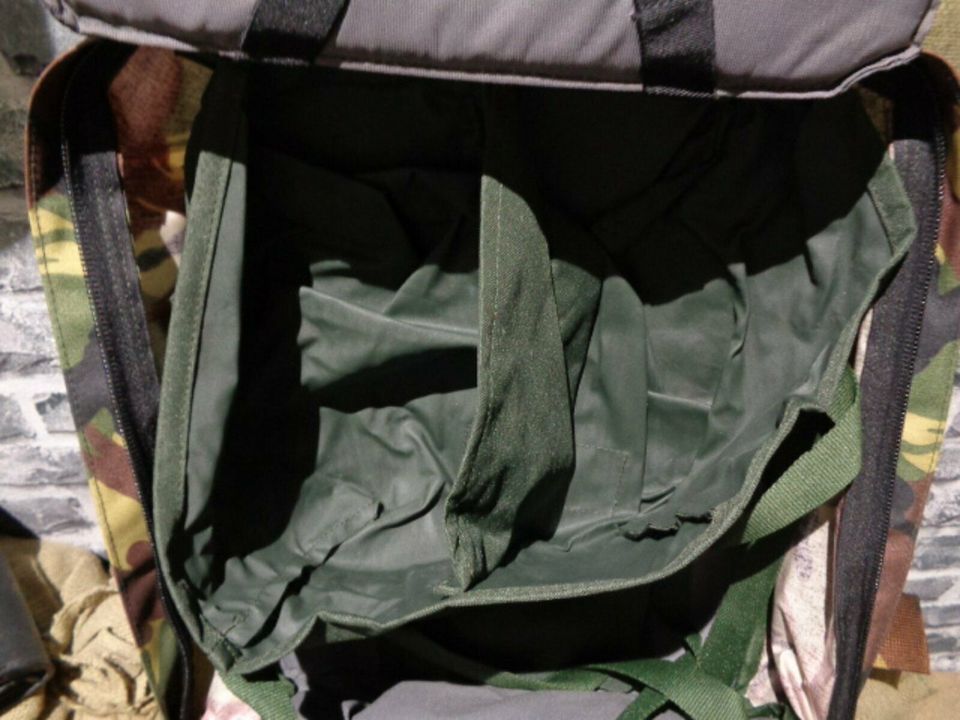Orig.NL Armee Combat First Responder Tactical Medic Bag DPM in Herzogenrath