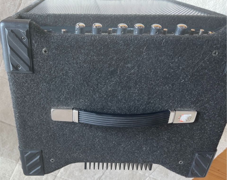 Bass Combo Seco (TechAmp) 1x12 200 Watt in Karben