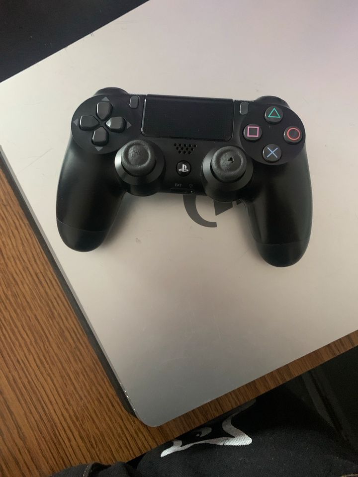 PS4 slim 1 tb in Lohne (Oldenburg)