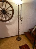 Ältere Stehlampe fürs Wohnzimmer etc. Nordrhein-Westfalen - Eschweiler Vorschau
