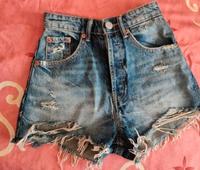 Zara Shorts Jeans NEU + UNGETRAGEN XS 32 Hessen - Reiskirchen Vorschau