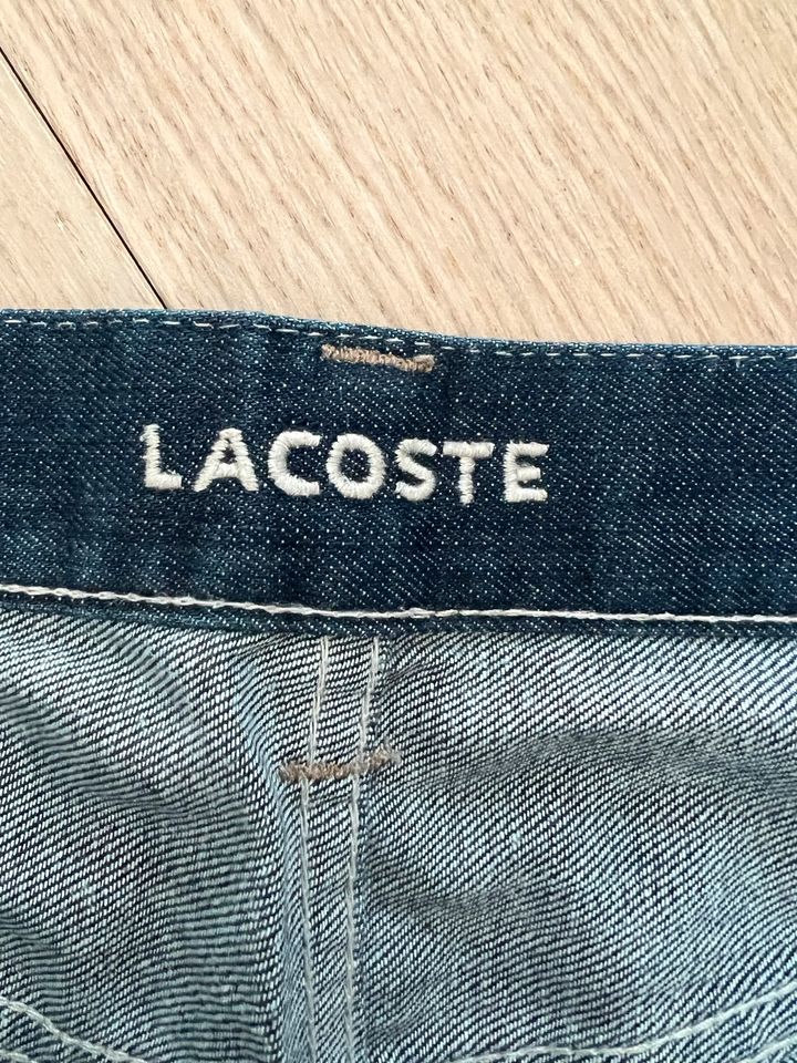 Lacoste Herren-(Sommer-)Jeans Gr. 34 in Schöneck