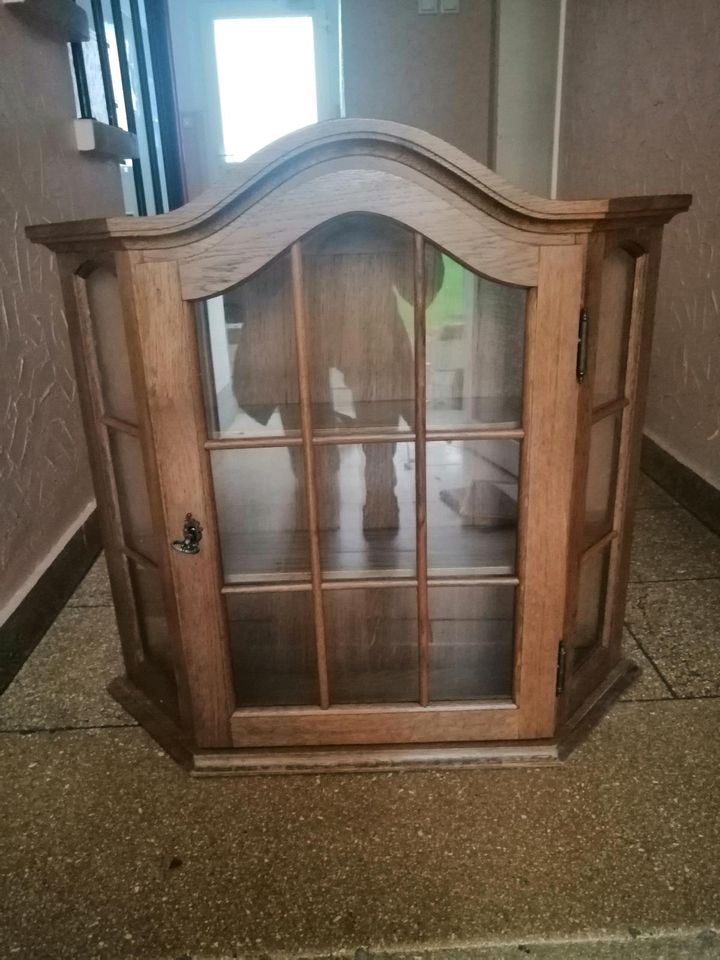 hänge vitrine  als massive holz  40€ ( lieferung versand  möglich in Mönchengladbach