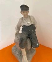 Royal Copenhagen Junge auf Stein XXL  figur  32 cm 1659 !!!! Nordrhein-Westfalen - Essen-West Vorschau