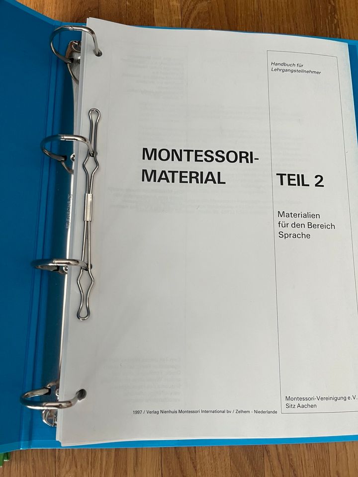 Fachbücher Montessori Material 1-3 in Bodelshausen