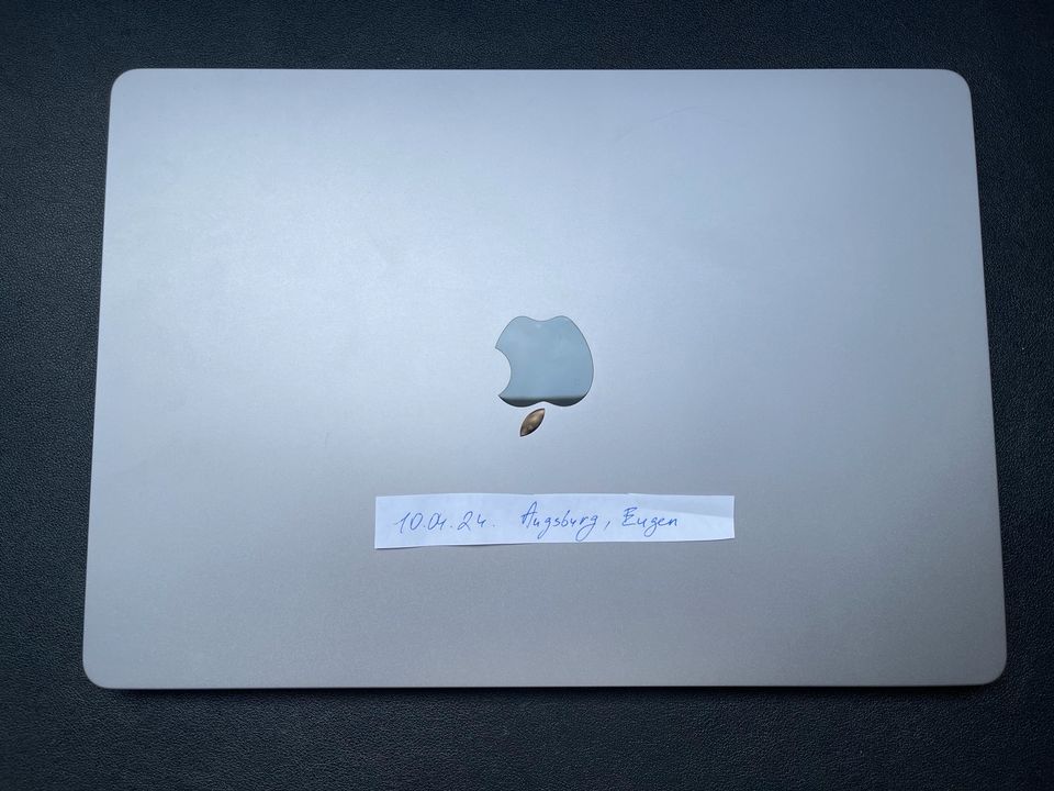 MacBook Air 2023 M2 15“ 512GB Space Grau TOP Zustand nur 20 Zykl. in Augsburg