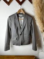 H&M Blazer - taupe/grau-braun - mit Knopf-Details - Gr. 36 Bayern - Landshut Vorschau