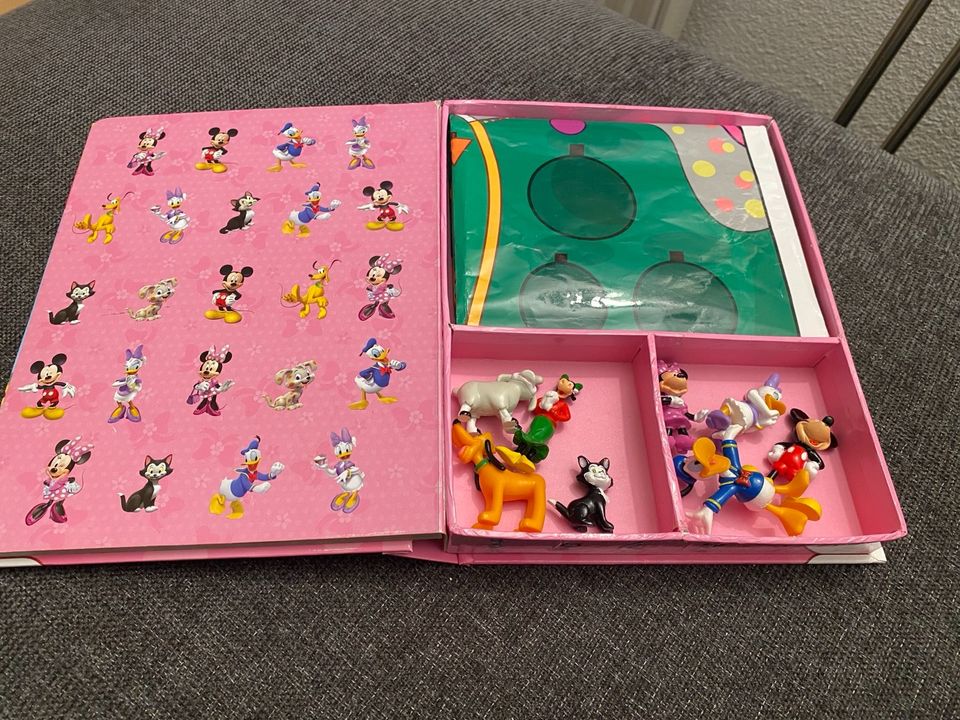 Disney Minnie Spielebuch in St. Ingbert