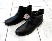 NEUE schwarze gefütterte Halbstiefel Stiefel Rieker Gr. 38 Kr. München - Neubiberg Vorschau
