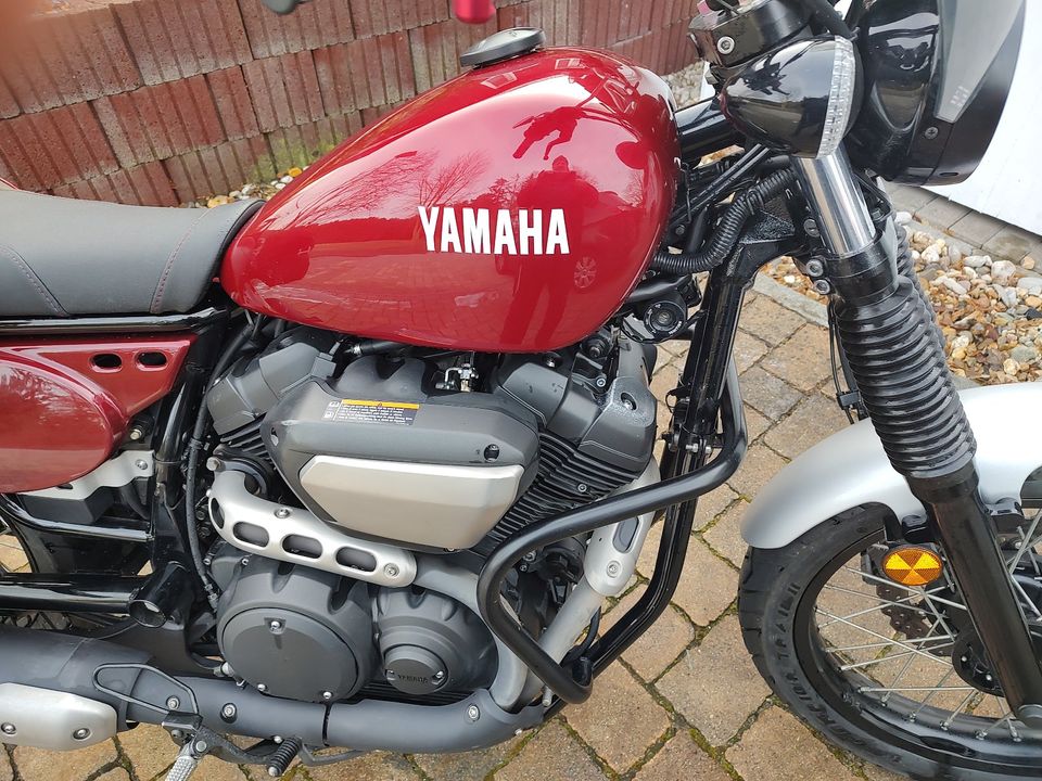 Yamaha SCR 950 in Grünheide (Mark)