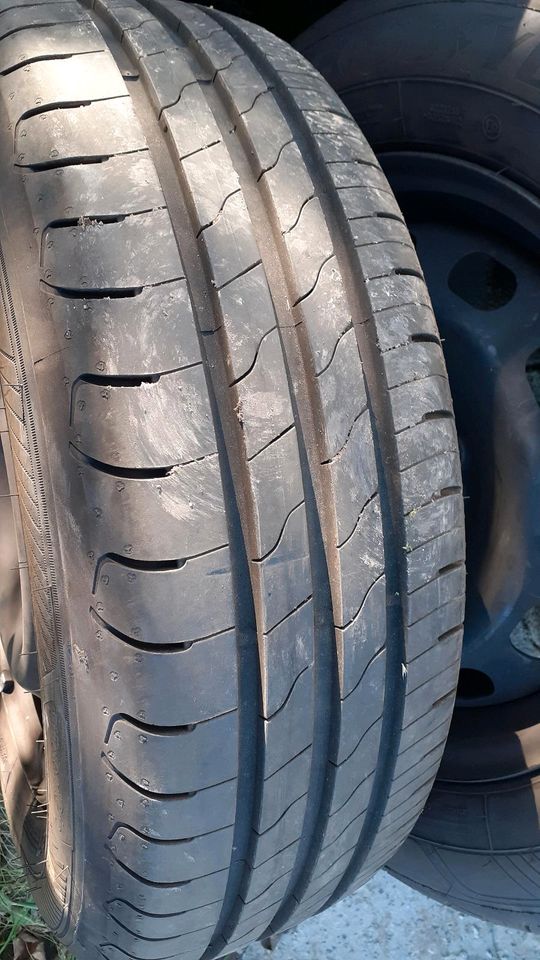 Fast neue Sommerreifen 195/65 R15 in Jena