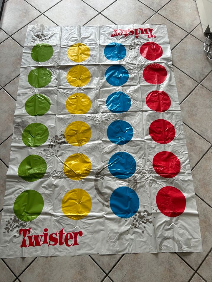 Twister das beliebte Spiel von Hasbro in Schwalmtal