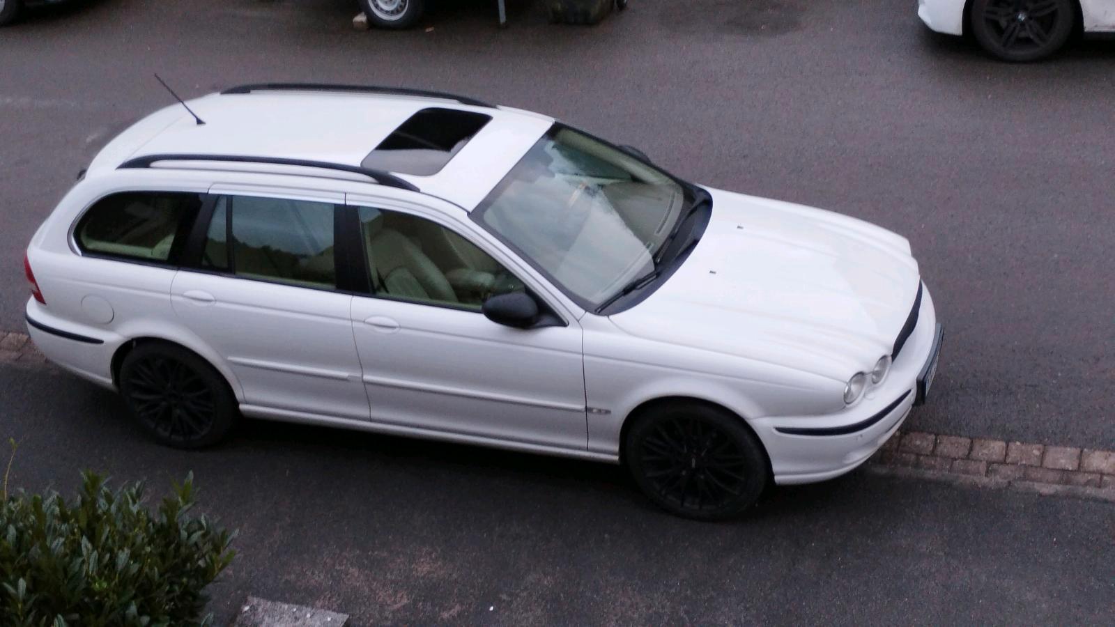 Abbildung des Autos Jaguar X-Type 2,2l Diese…