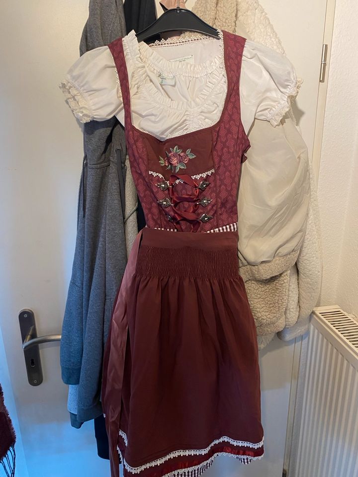 Dirndl Damen dunkelrot weiß in Aschaffenburg