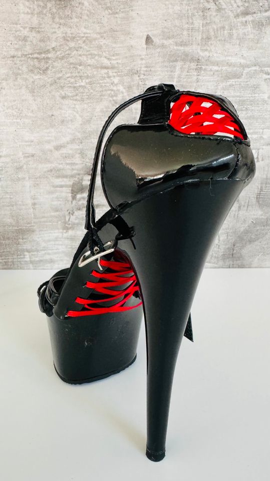 Pleaser High Heels Plateau Gr 38,5 DEL662 in Unterschleißheim