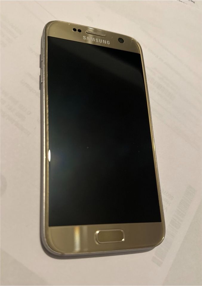 Samsung Galaxy S7 Gold in Nauort