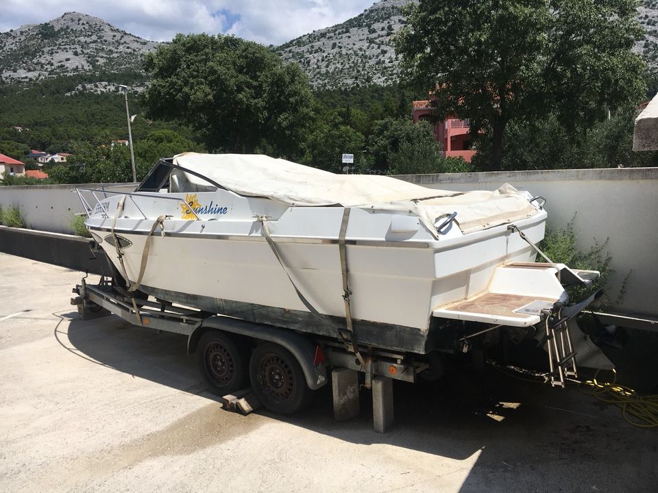 Sea Ray mit Trailer,Volvo Penta Innenbord 137 PS in Stuttgart