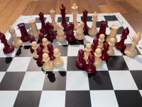 Schachset - HASTINGS DESIGN - Rot/Beige - Schachfiguren - Chess Nordrhein-Westfalen - Neuss Vorschau