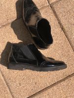 Lack Stiefeletten Schuhe Chelsea Boots Paul Green 40 München - Maxvorstadt Vorschau