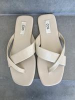 Sandalen von COS aus Leder  in Gr. 40 top erhalten Bayern - Donauwörth Vorschau