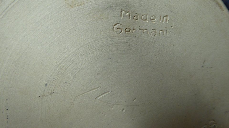 Keramik Bierkrug 1 Liter Gerz Reliefkeramik Wirtshausszene in Bergheim