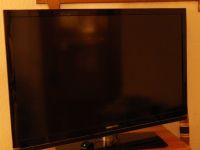 Grundig LCD TV 40 VLE 8120 BG, läuft, 1 Defekt - s. Text Nordrhein-Westfalen - Netphen Vorschau