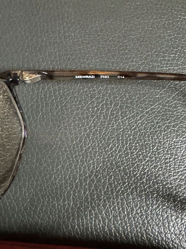 Brillengestell Menrad mit Gläsern, sehr guter Zustand in Waldalgesheim
