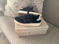 Tamaris Damen Sneaker Schuhe schwarz gr 40 Köln - Köln Dellbrück Vorschau
