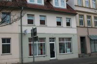 Vermietete 2-Raum Eigentumswohnung mit Terrasse  in zentraler Lage von Zeitz Sachsen-Anhalt - Zeitz Vorschau