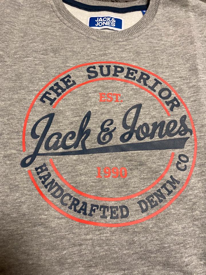 Neuer Jack &Jones Pulli,152,164,jungen Pullover,and,Sweatshirt in Gießen