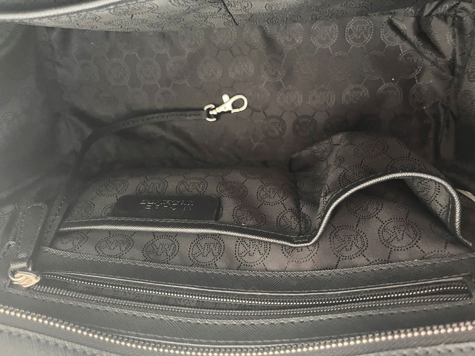 Michael Kors Tasche Selma schwarz in Herzogenrath