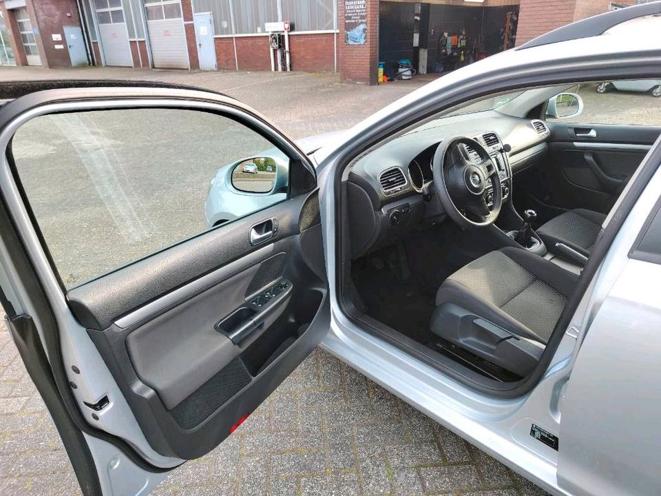 VW  GOLF 6 2012 1.6 in Neuenhaus