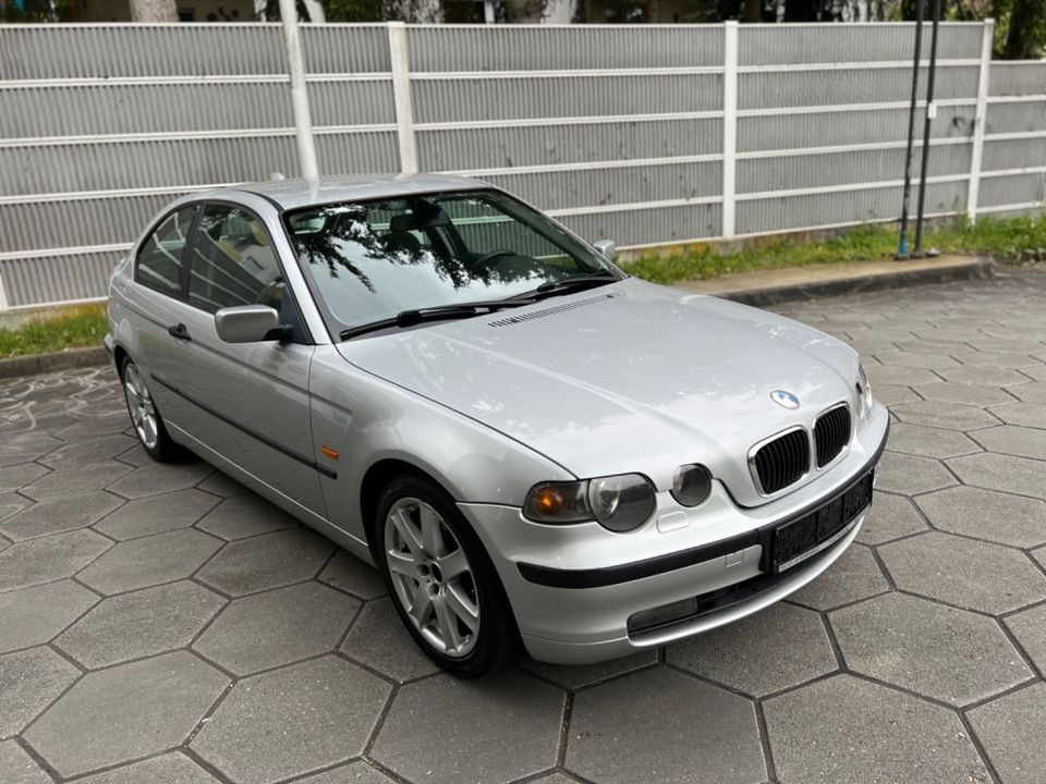 BMW 318ti Compact Xenon - MFL - Klimaaut. - TÜV neu in Backnang