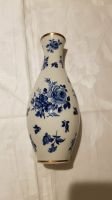 Blumenvase Porzellanvase weiß blau mit Goldrand Rosen Nordrhein-Westfalen - Hamm Vorschau