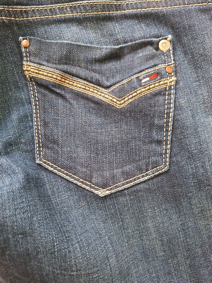 Damenjeans von Tommy Hilfiger in Kempten