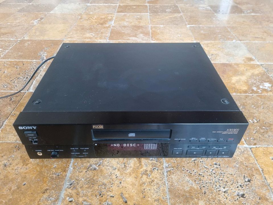 Sony CDP-303ES CD Player cdp - x303 ES in Neukirch