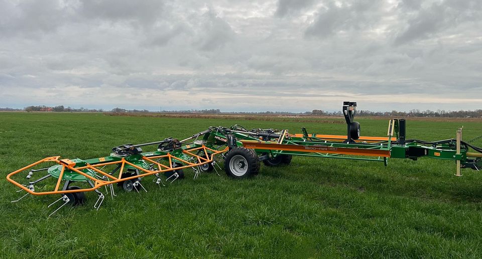 Malone Tedd Air 1128T Heuwender mit Hakenzinken, Wender, Zetter kein Lely in Südbrookmerland