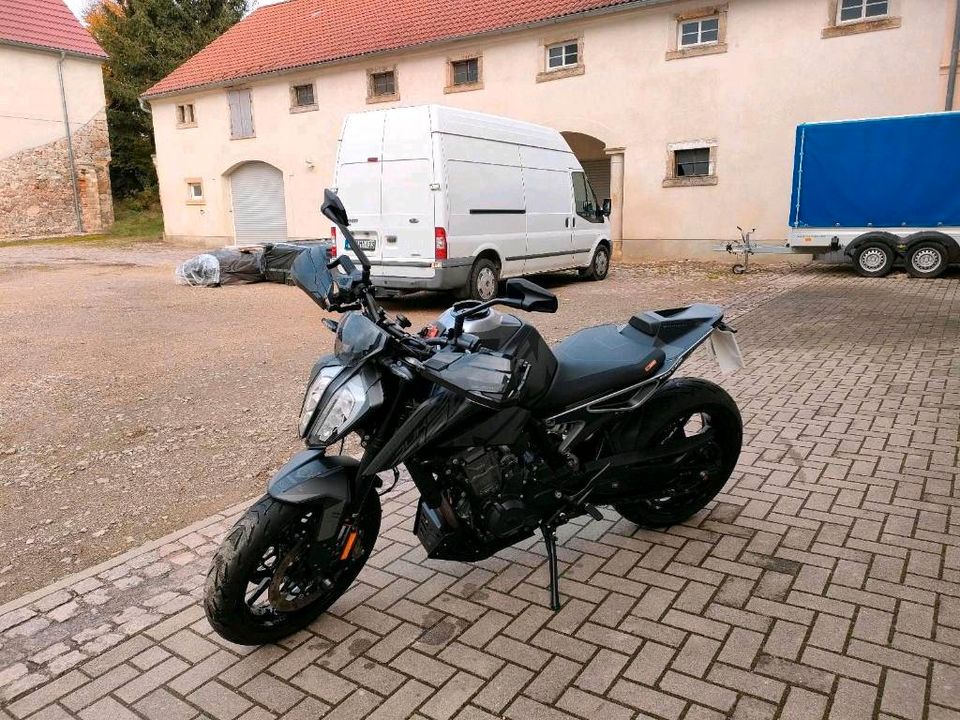 KTM Duke 790 Garantie Black SC Project in Weinböhla