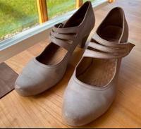 Cypres Schuhe Pumps taupe Gr.39 Bayern - Zorneding Vorschau