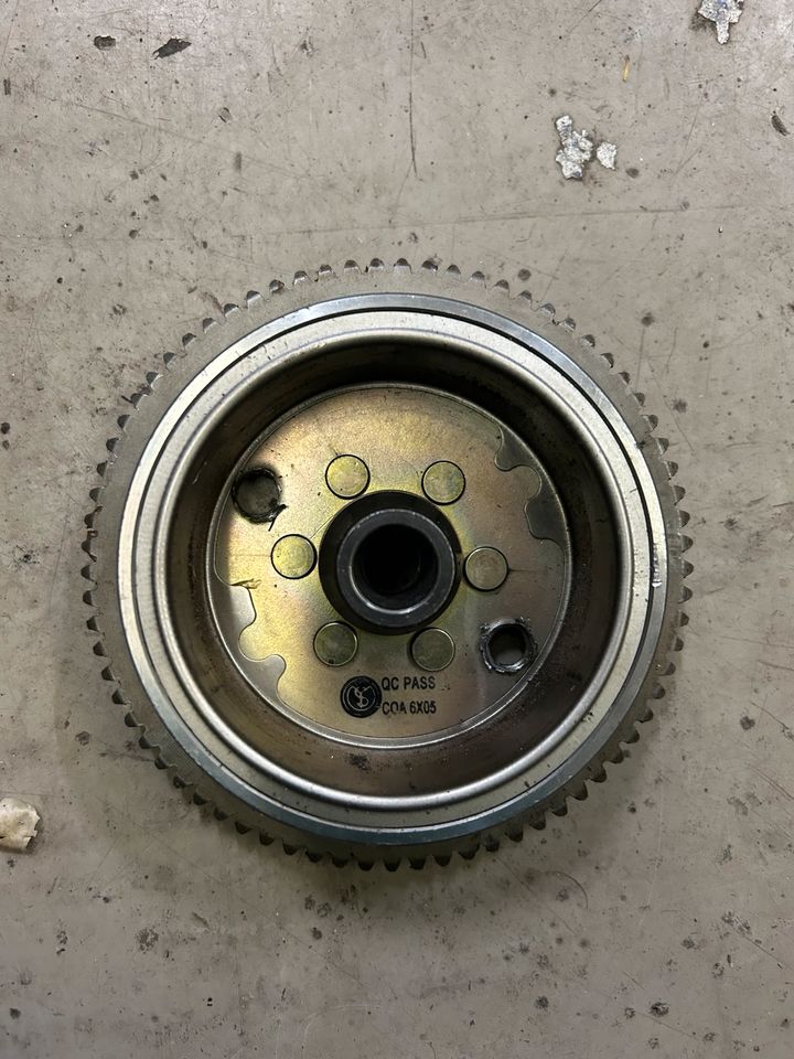 Minarelli am5/am6 Zündungs Rotor für E-Starter Aprilia rs 50 in Linkenheim-Hochstetten