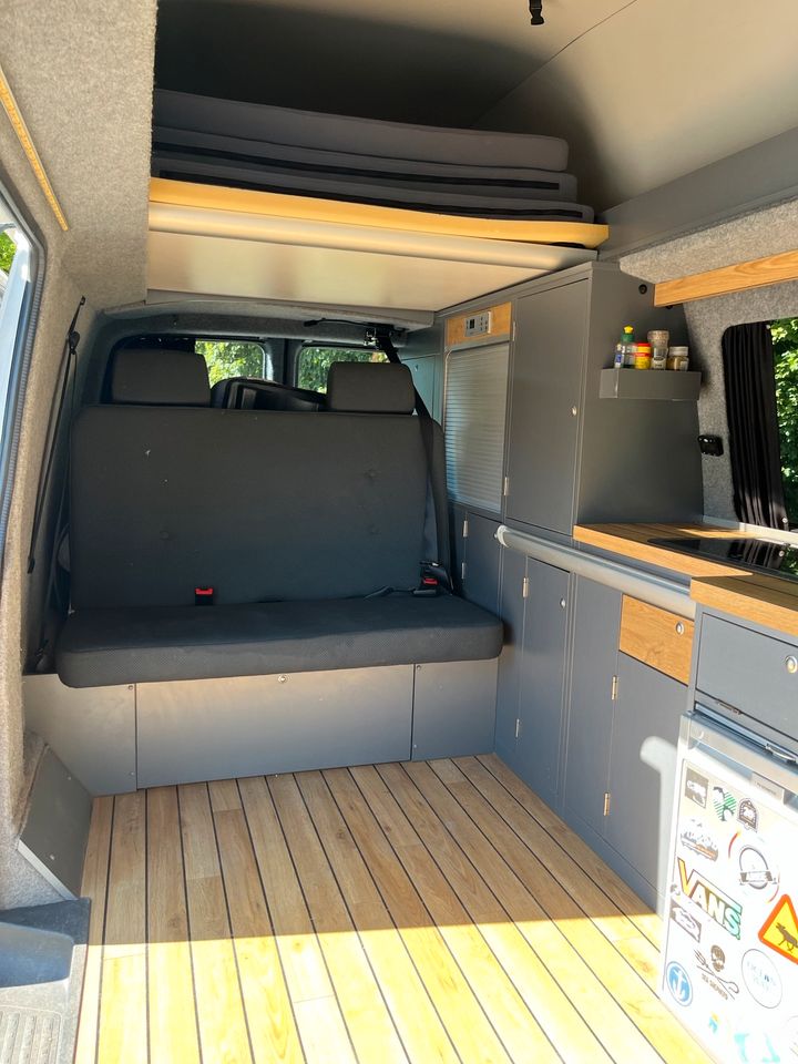 T6 offroad Premium Camper/Wohnmobil individueller Ausbau LR in Hamburg