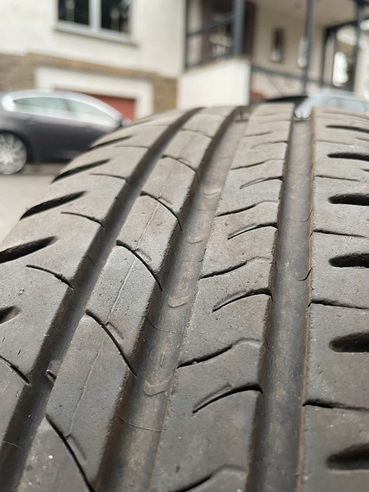 Stahlfelgen 175/65 R15 Neuwertige Reifen in Arnsberg