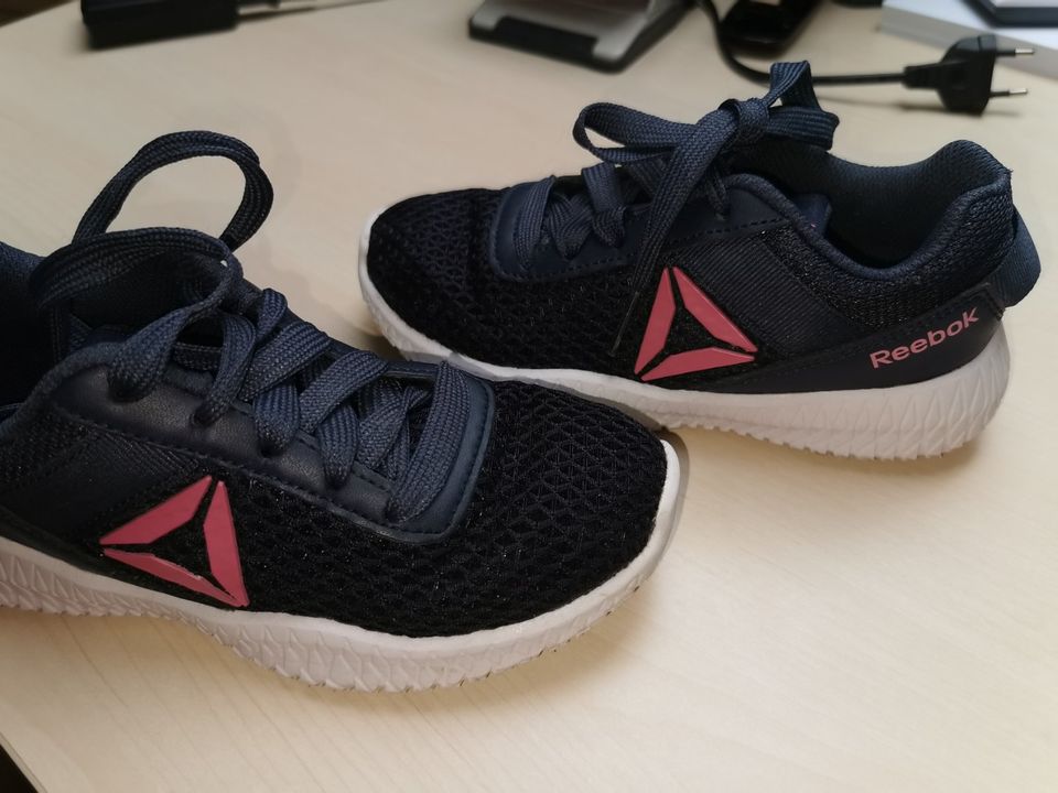 Reebok Mädchen Schuh Gr. 28 in Greding