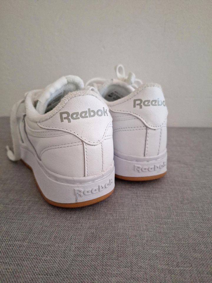 Reebok sneaker wie neu 37 in Siegburg