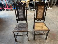 2 alte Holzstühle zu verkaufen Nordrhein-Westfalen - Kreuzau Vorschau