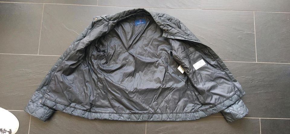 Leichte Daunenjacke von Moncler,gr. M in Minden