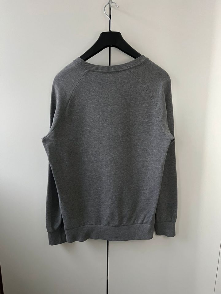 Pullover Gr. S von Weekday Herren grau rundhals in Berlin