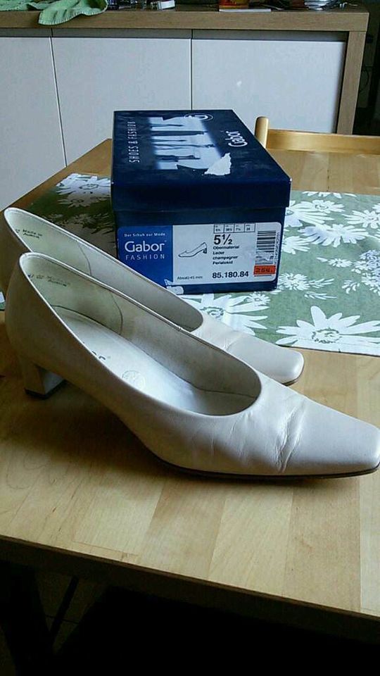 Gabor Pumps Brautschuhe Hochzeitsschuhe Gr. 38, 5,5 - wie NEU in Lengerich